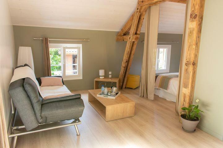 Bed and Breakfast La Grange du Born Sainte-Eulalie-en-Born Exterior foto